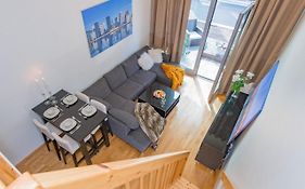 Super Central - Unique Studio Apartment - 4 People